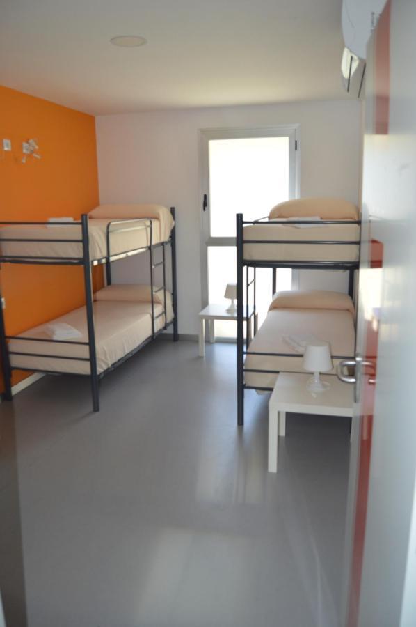 Hostel Divino Morales Arroyo de la Luz Exteriör bild